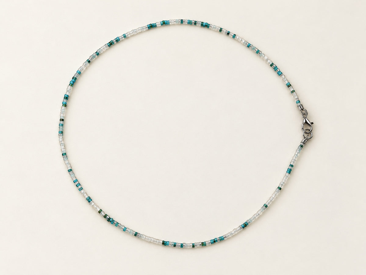 Waves Choker laid flat